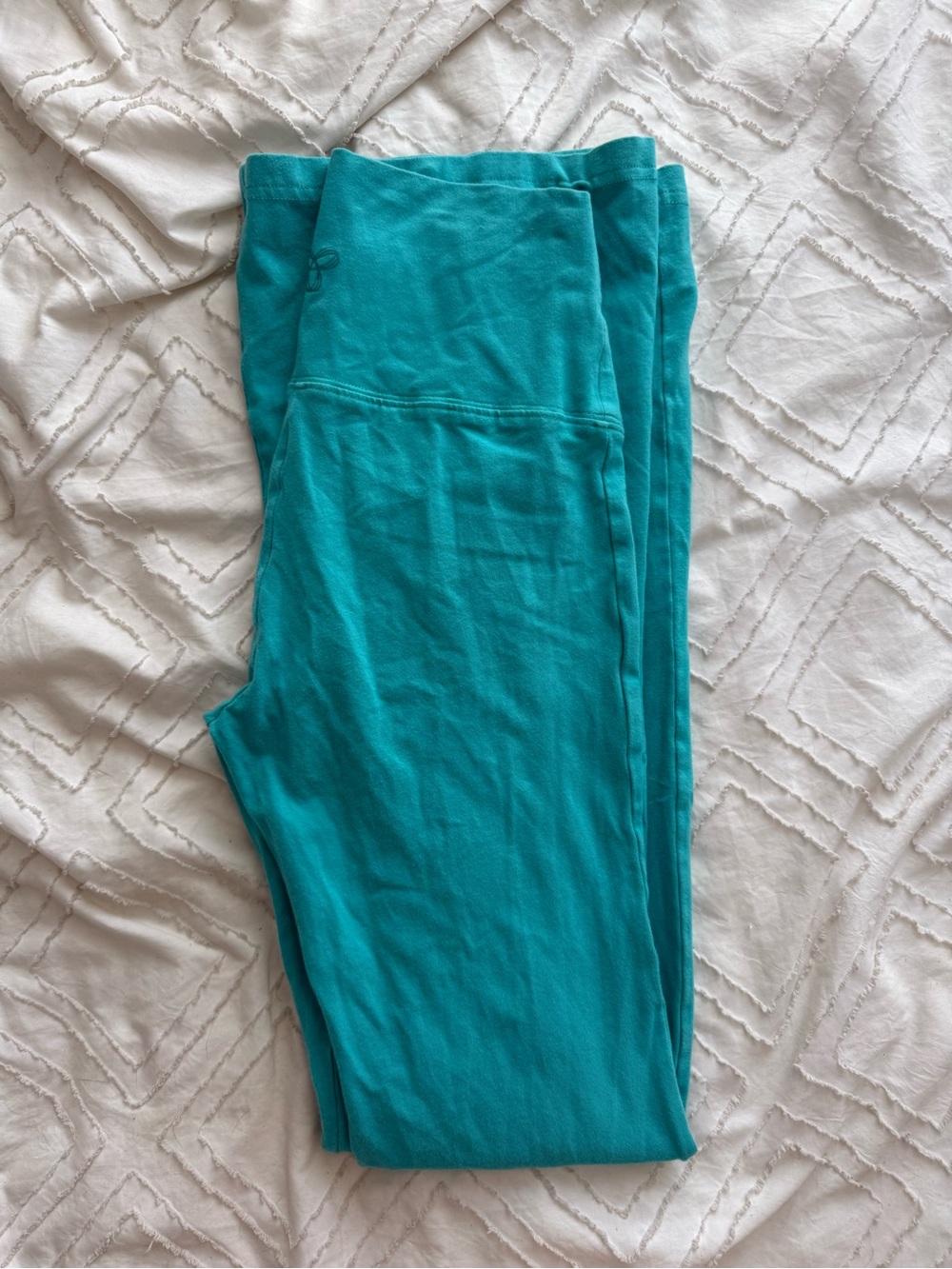 TNA Aritzia Flared leggings